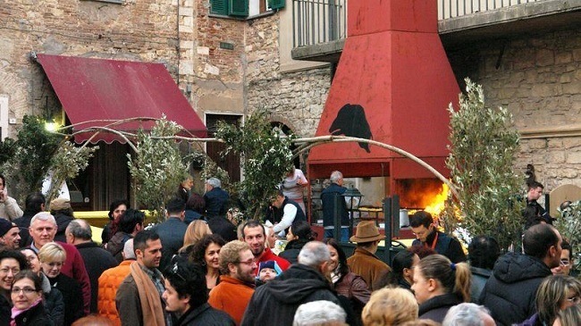 Sagra del Cinghiale Suvereto: cucina tipica, folklore e storia